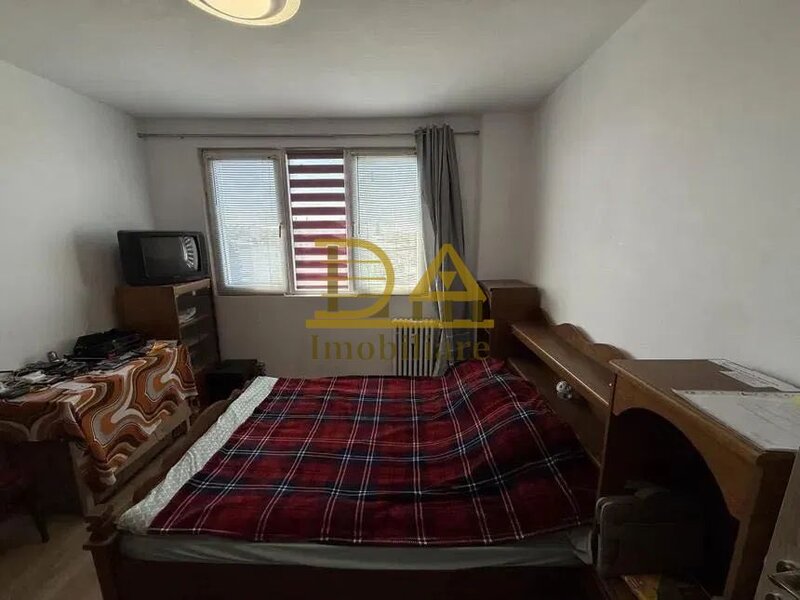 Mihalache, 1 Mai, Chibrit, vanzare apartament 2 camere, et. 4/7, 49 mp,